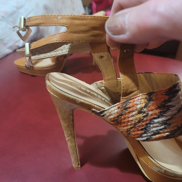 Shoes - Picture 3 of 5